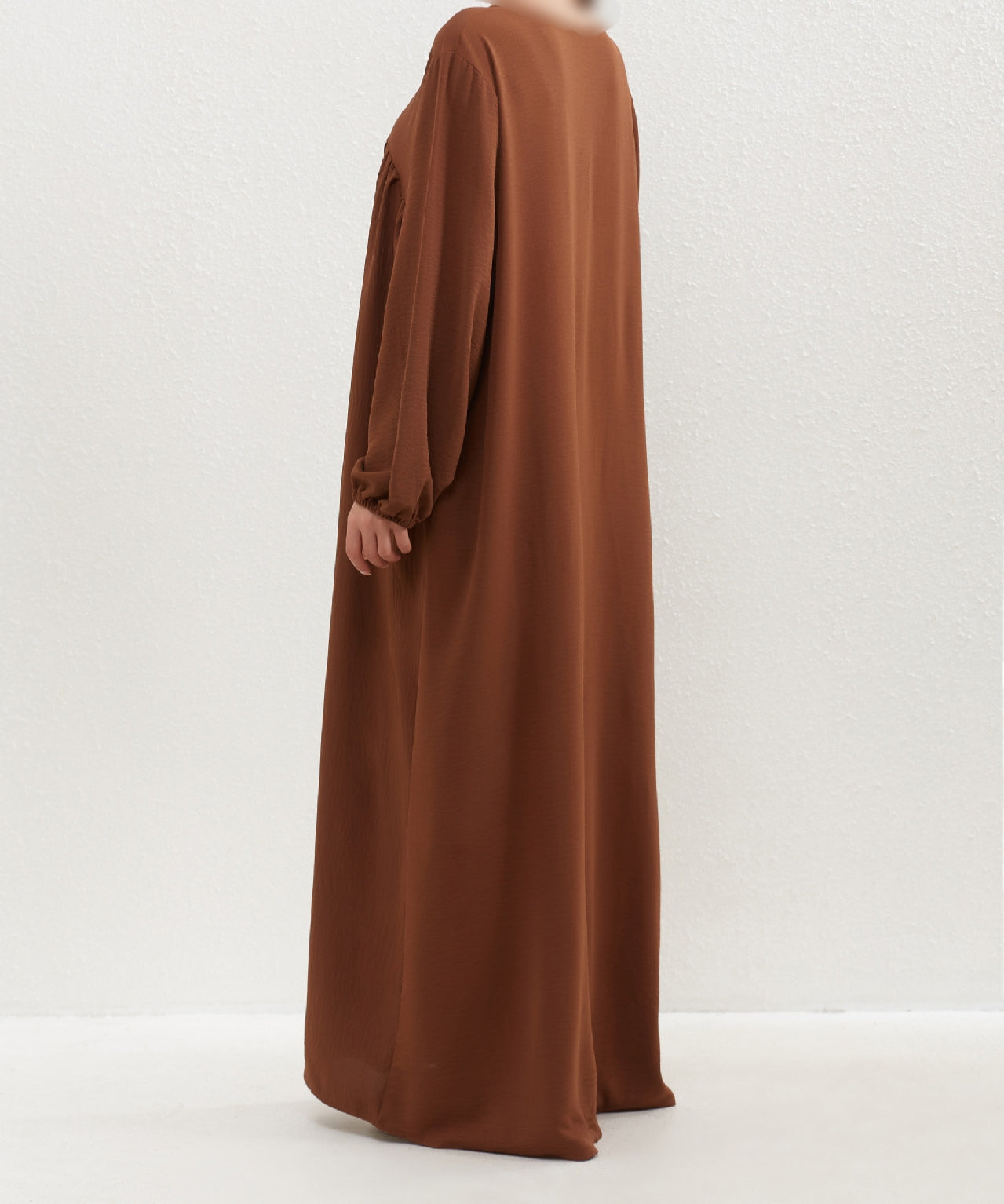 Crepe Abaya in Mocha (clearance online only)