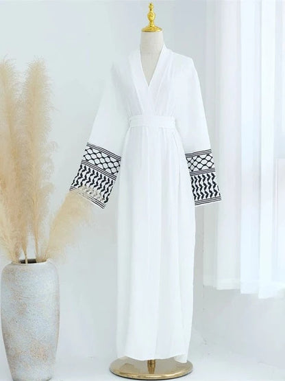 Keffiyeh Sleeve Abaya - White