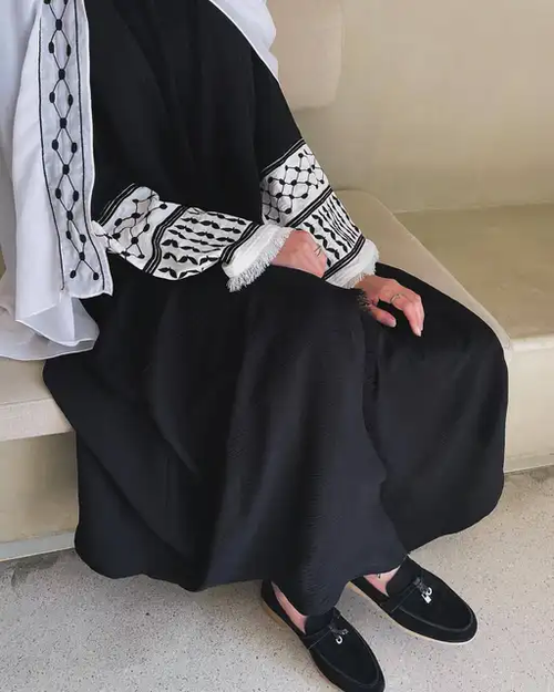Keffiyeh Sleeve Open Abaya in Black (clearance item online only)