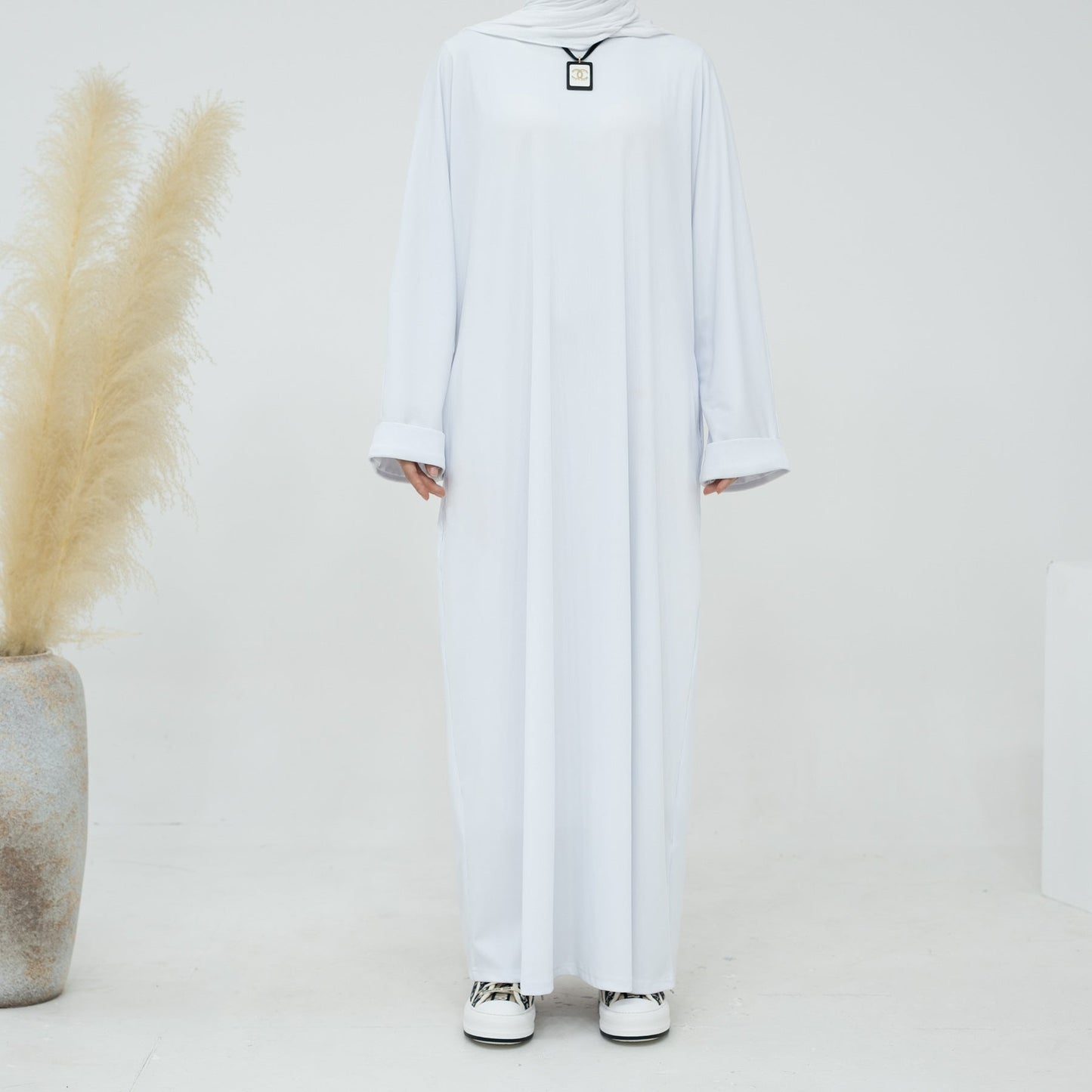 Autumn Winter Plain Abaya--White
