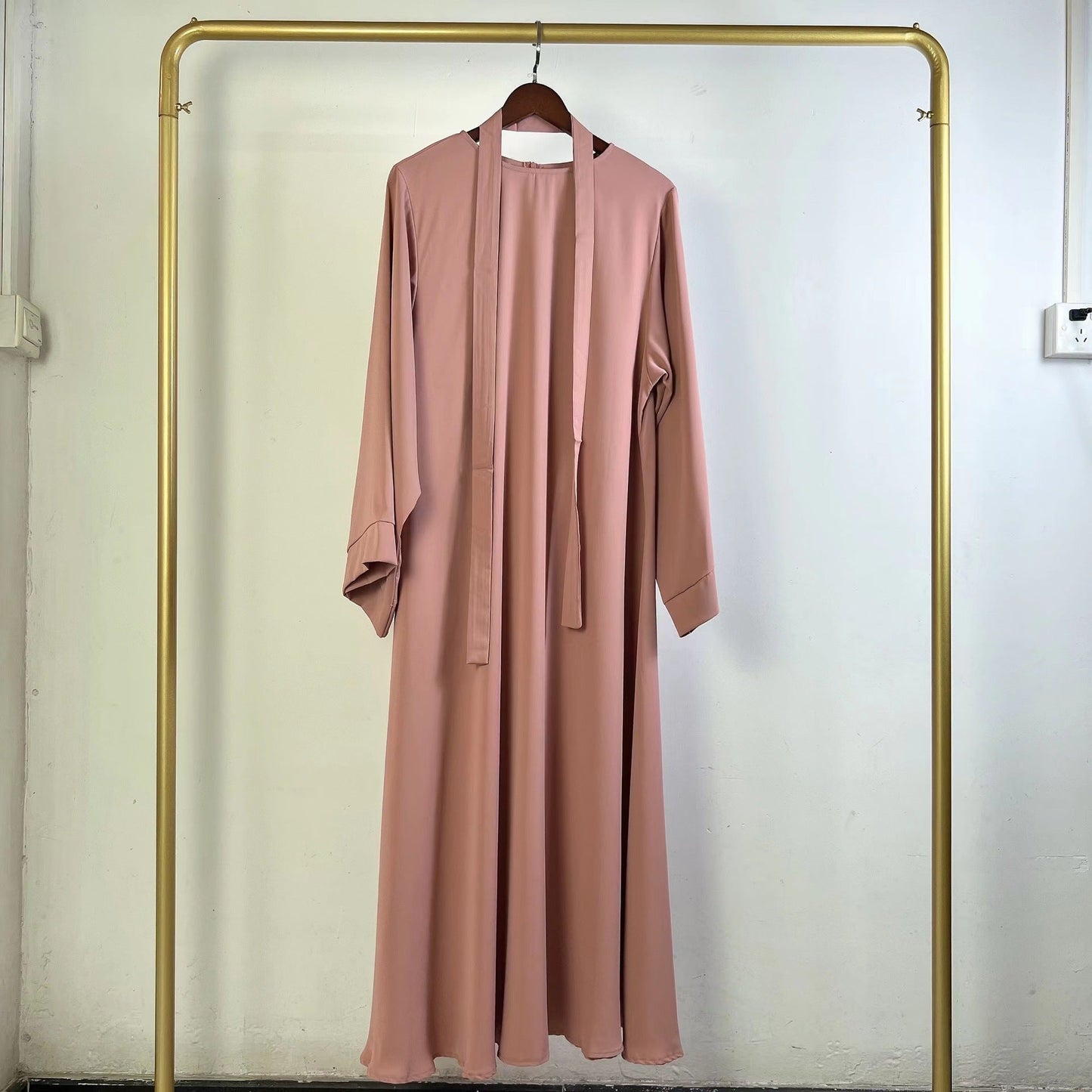 Plain Abaya in Dusty Pink (clearance online only)