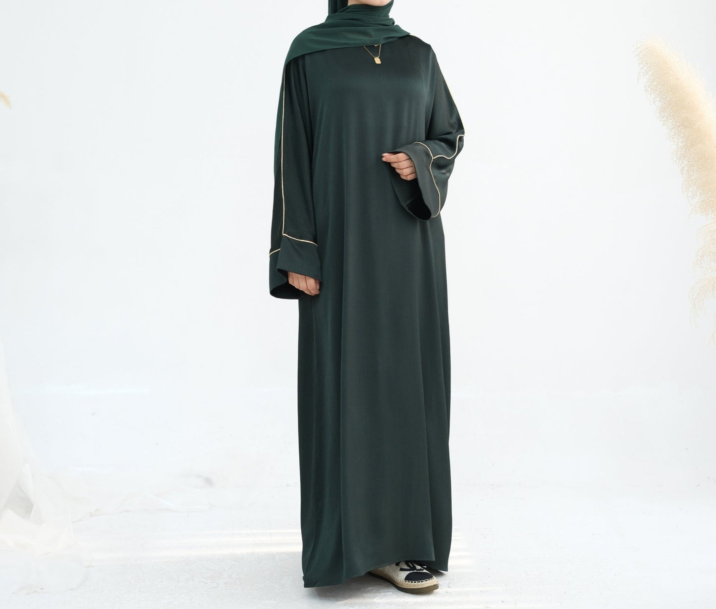 Crinkle Abaya in Emerald Green (clearance online only)